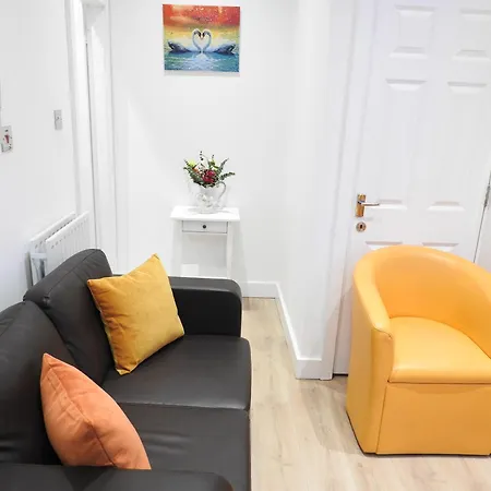 Make Yourself At Home! Large Rooms, Comfy شقة *