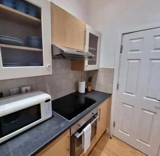 Make Yourself At Home! Large Rooms, Comfy Apartamento